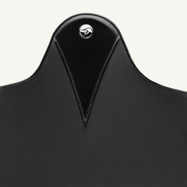 Slim V-Shape – Small Piping Logo Center